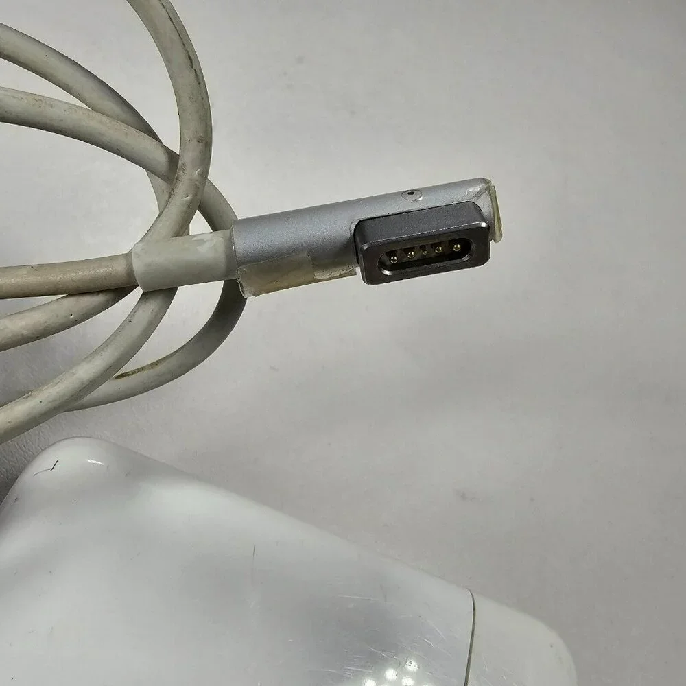 Genuine Apple 85W Magsafe Power Adapter A1343 For MacBook Pro/Air White
